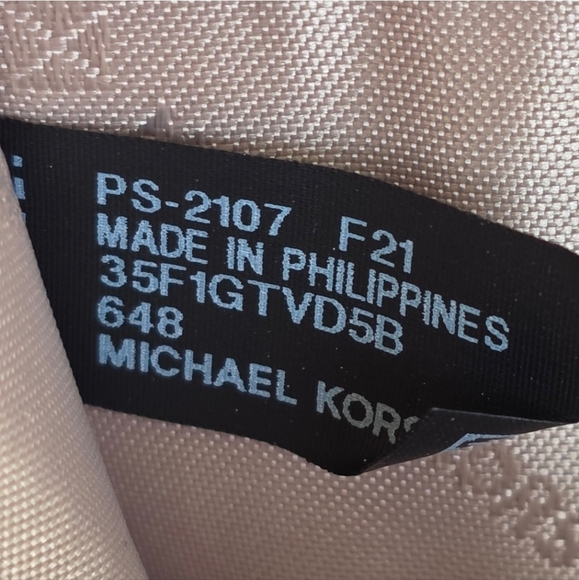 Michael Kors Jet Set Logo Small Card Wallet - Picture 4 of 6